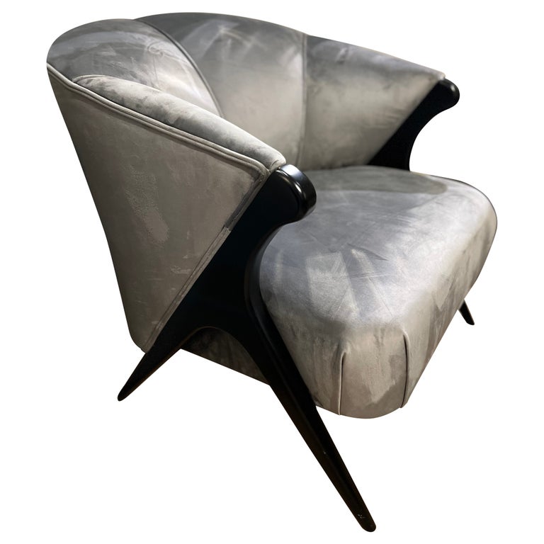 Mid-Century Armchair from Italy in style of Gio Ponti
