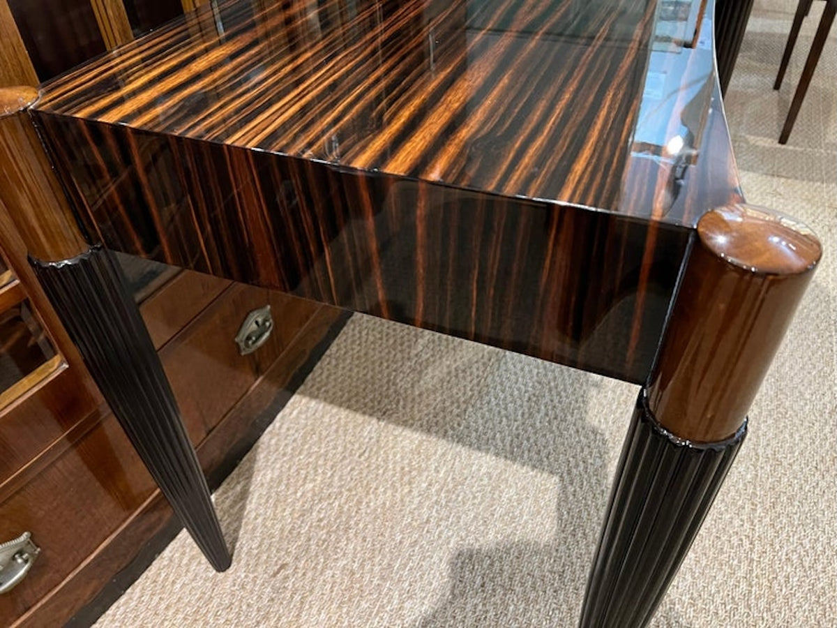 Art Deco French Elegant Writing Desk in Macassar