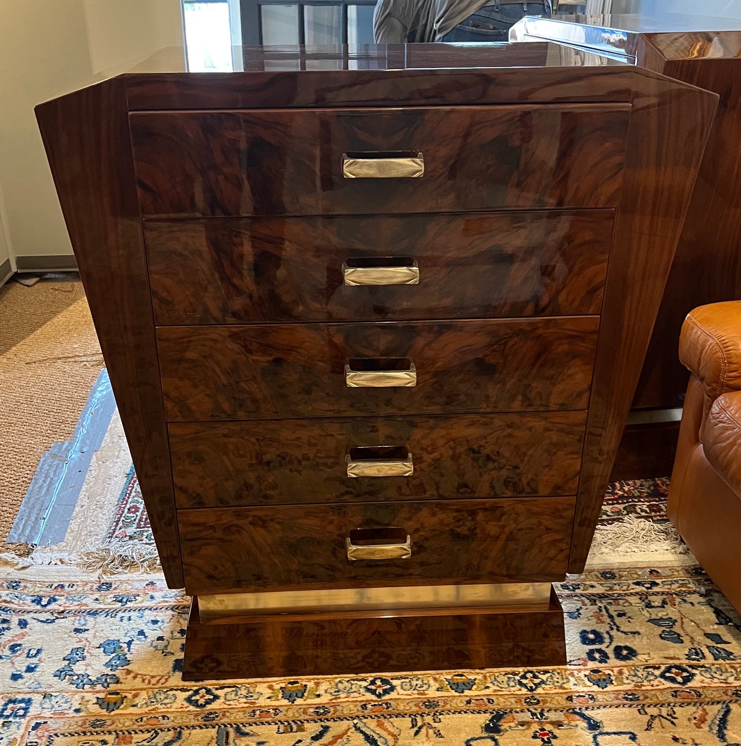 French Art Deco chest of drawers in walnut with brass handles