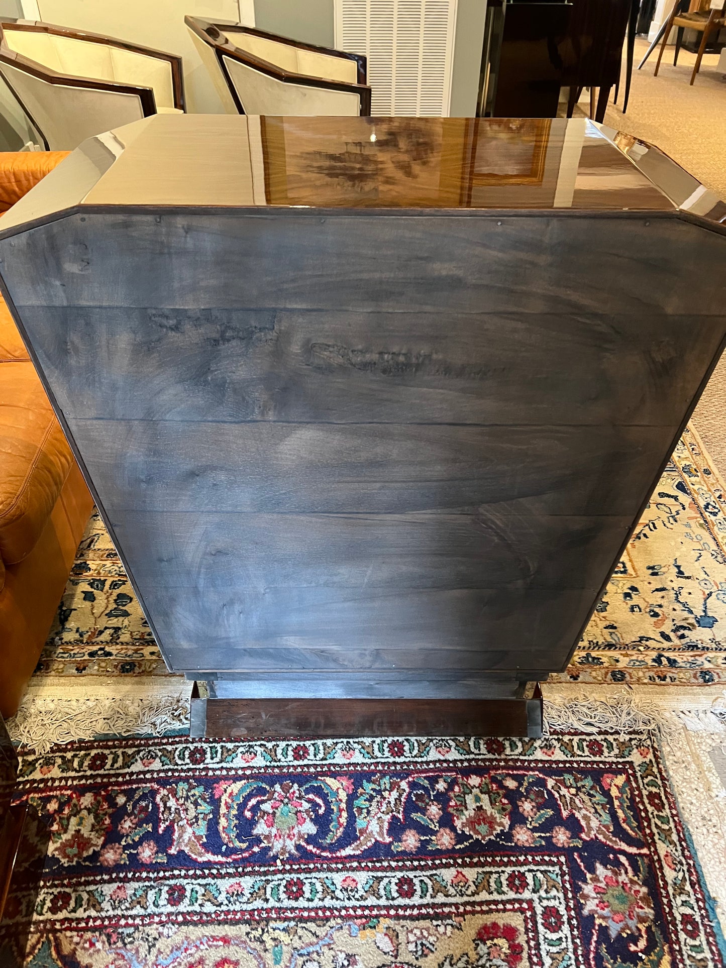 French Art Deco chest of drawers in walnut with brass handles