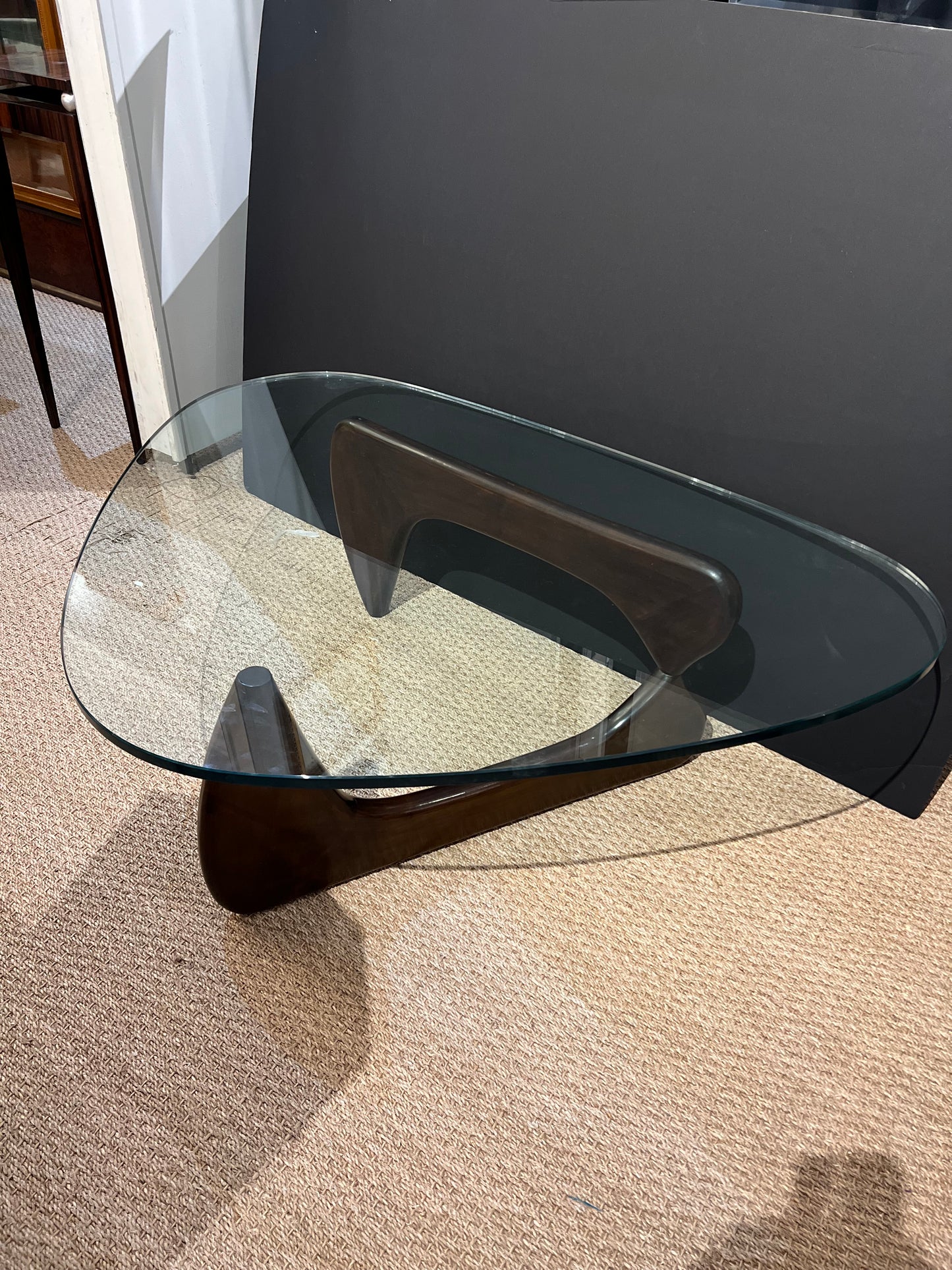 Japanese Coffee Table in Walnut and Glass in the style of Isamu Noguchi