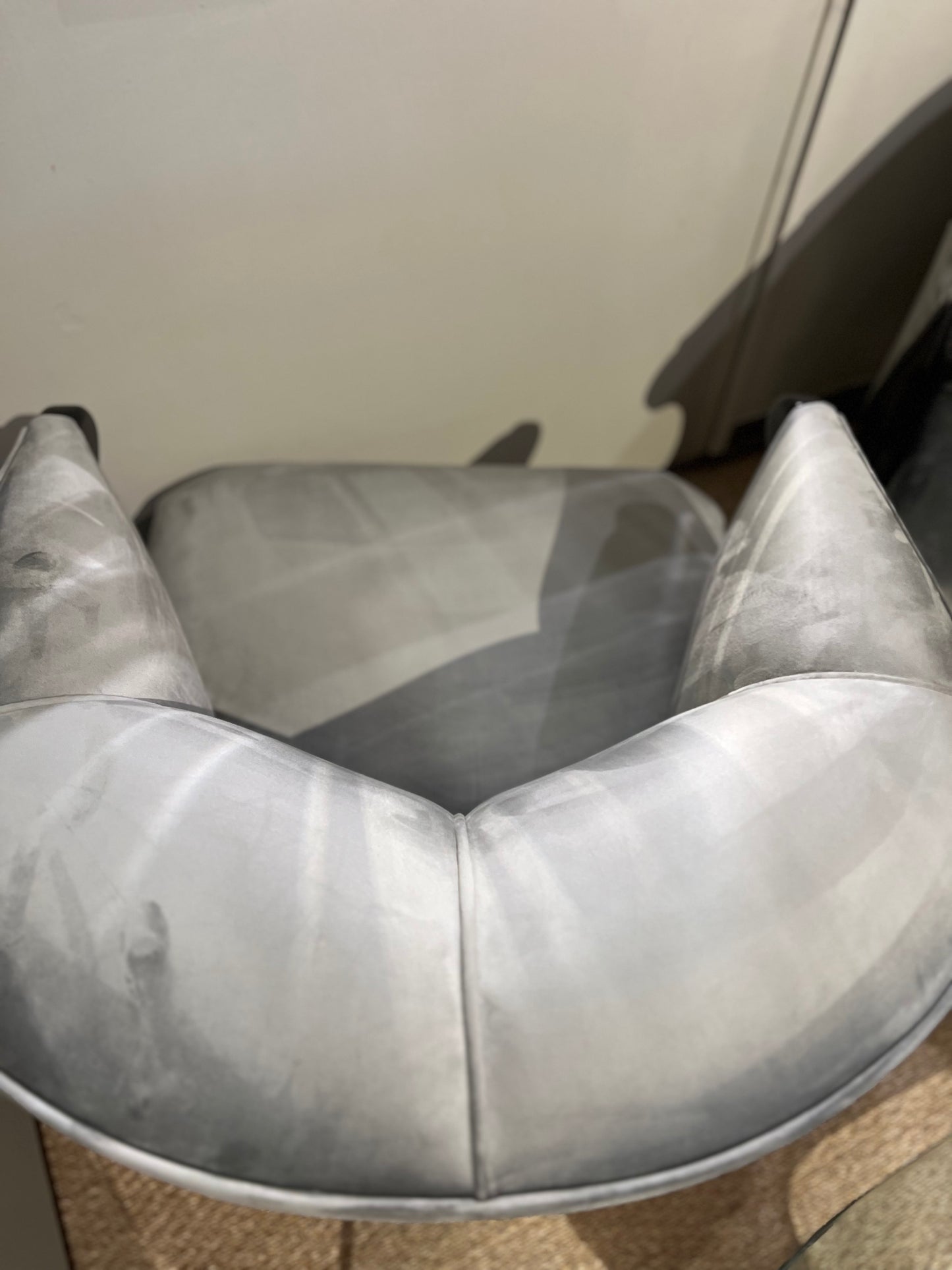 Mid-Century Armchair from Italy in style of Gio Ponti