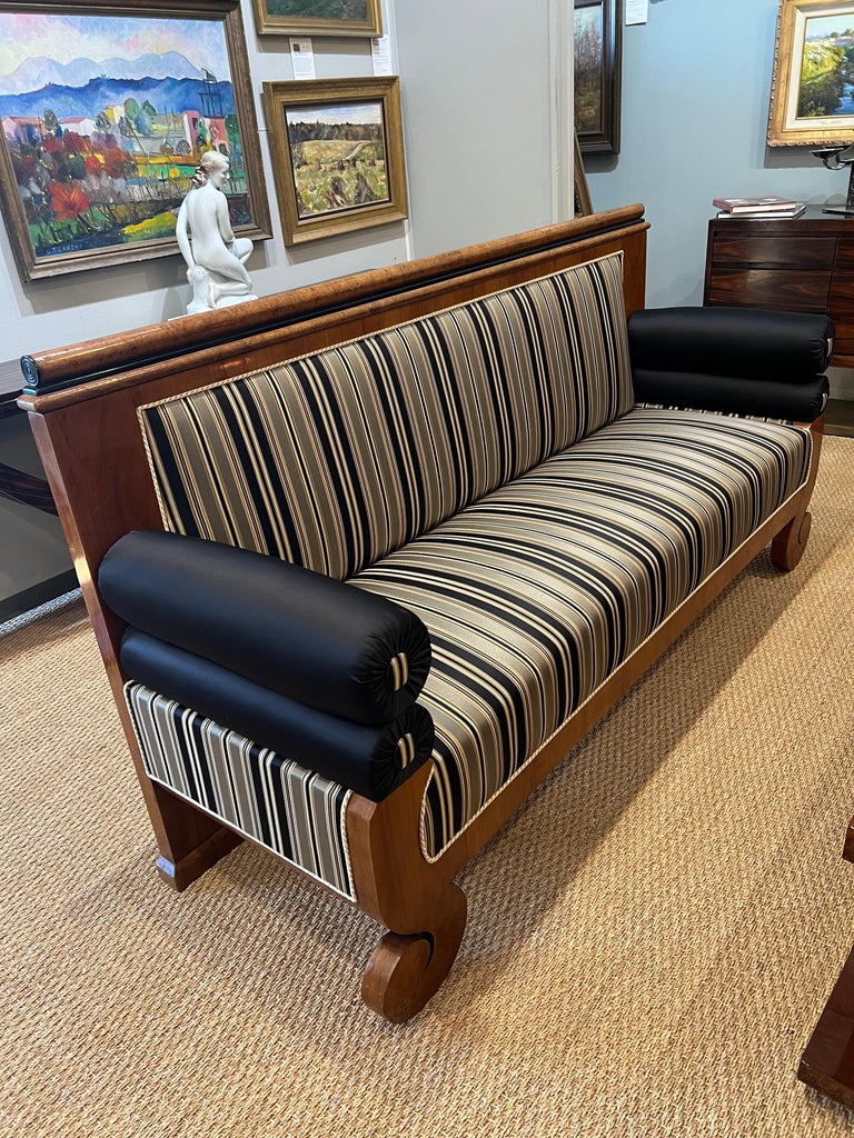 Biedermeier Sofa in Walnut